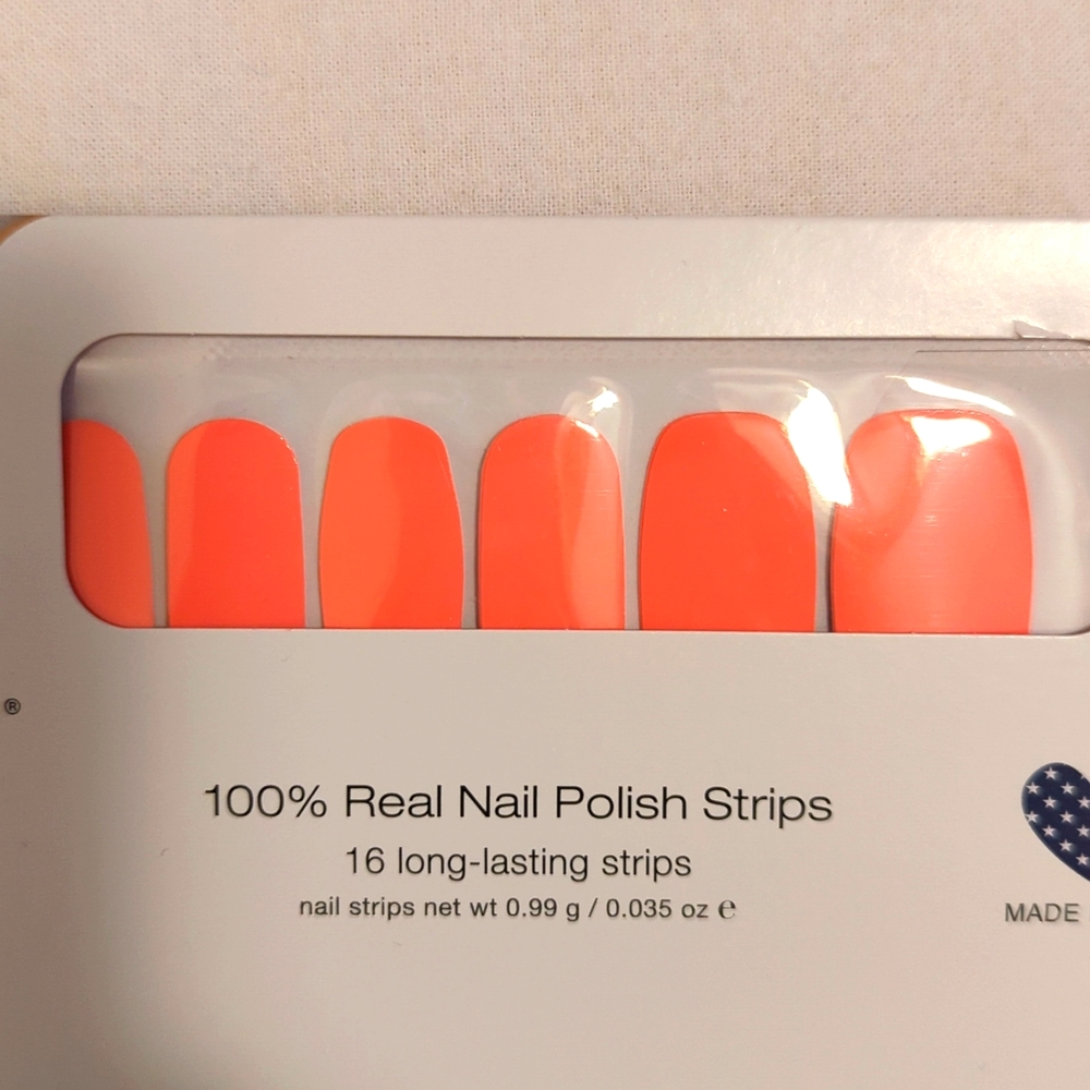 Brand New, never used Color Street in Caribbean Coral!
